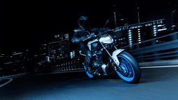 מבחן דרכים: Yamaha MT-07 2025